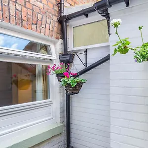 https://8a-wellington-terrace.yorkshirehotels.net
