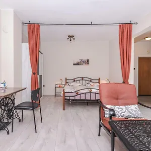 https://visitmacedonia-square-central-apartment.sofiahotelsbg.com