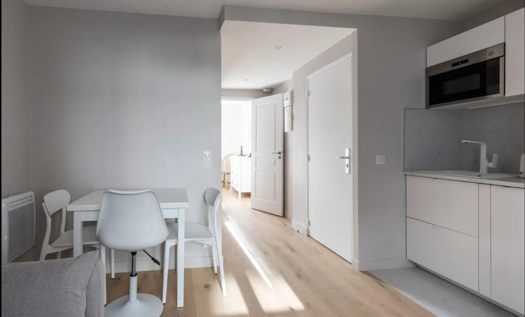 Enchanting Parisian Residence 0*, Paris