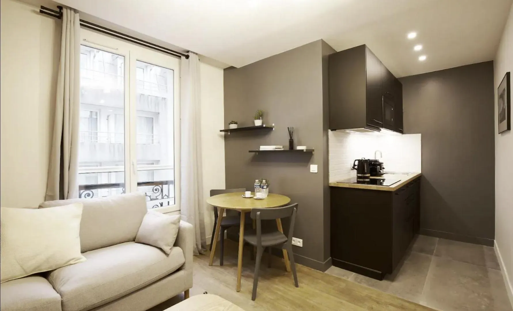 Enchanting Parisian Residence Paris