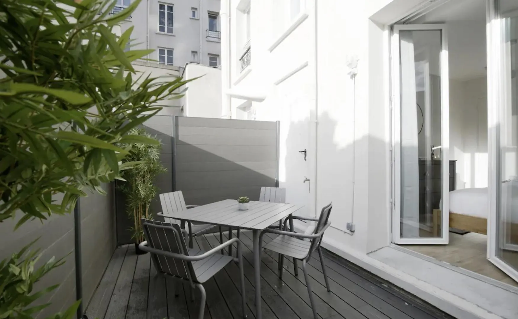 Enchanting Parisian Residence Apartment