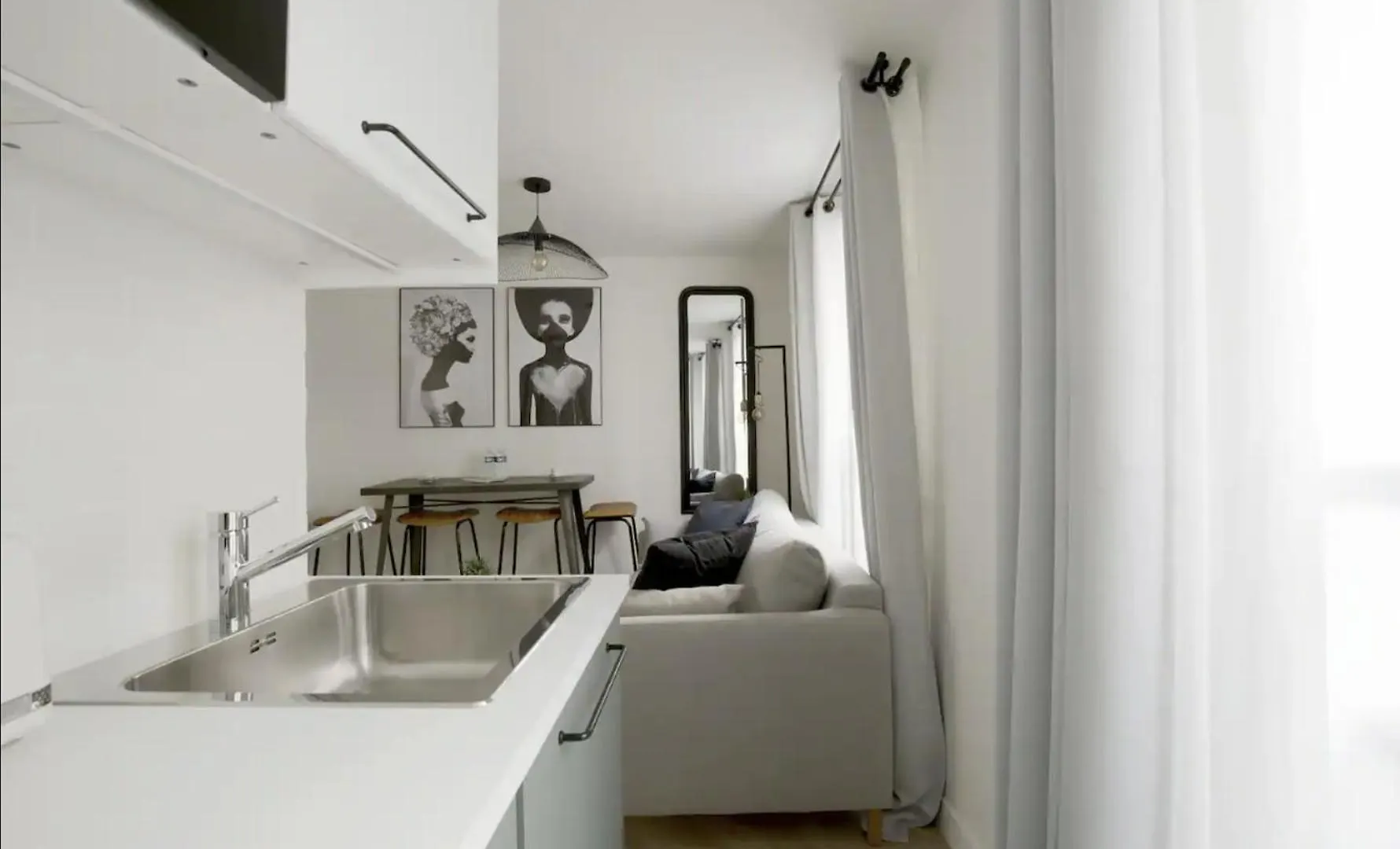 Enchanting Parisian Residence 0*, Paris France