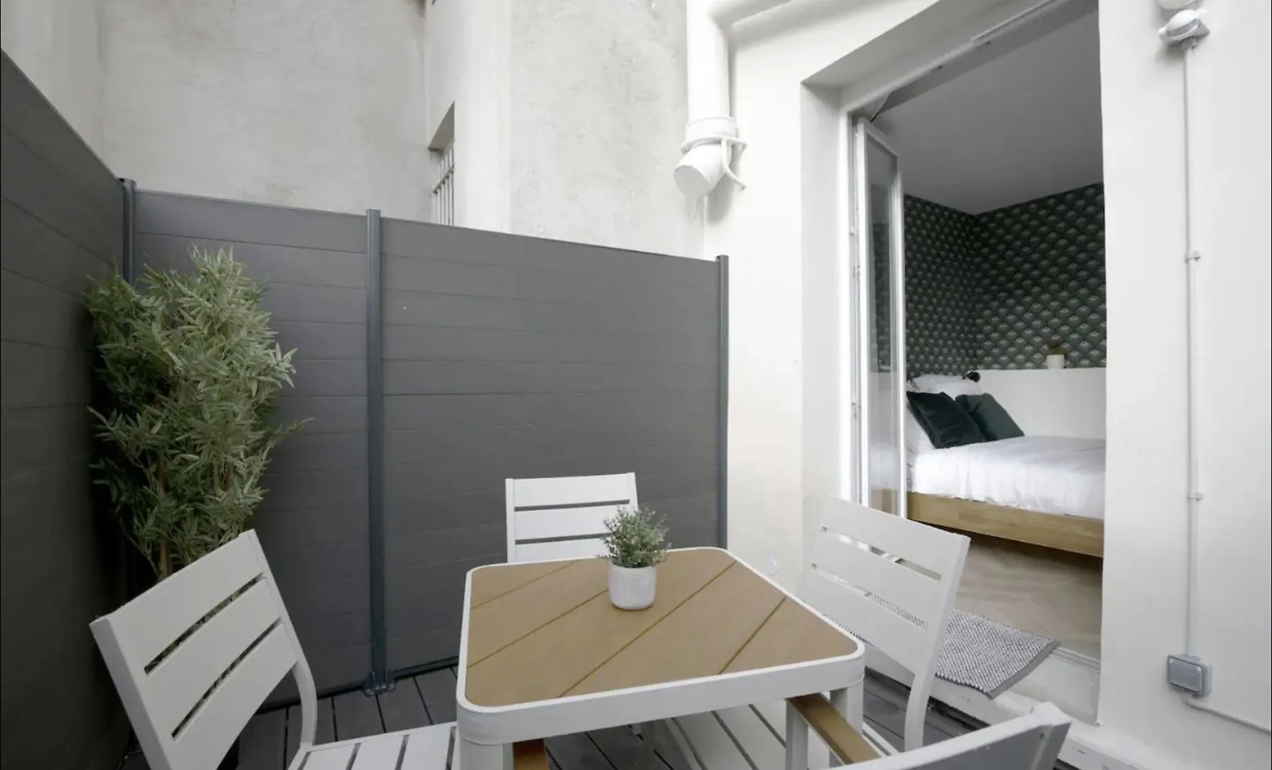 Enchanting Parisian Residence Apartment
